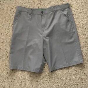 Izod Men’s Golf Shorts, Sz 38, Grey